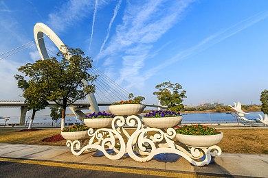 《瘟疫传说：安魂曲》典藏版公布 内含手办